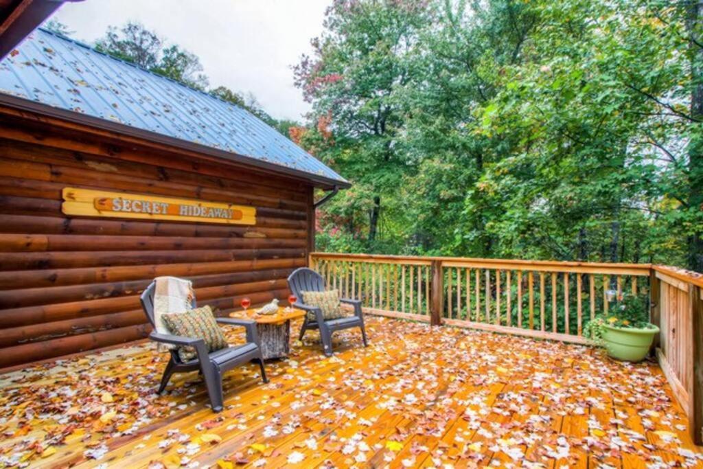 Great Location Pool Table Hot Tub Βίλα Gatlinburg Εξωτερικό φωτογραφία