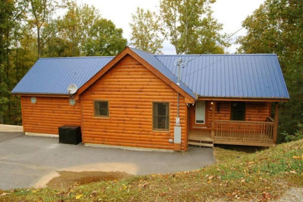 Great Location Pool Table Hot Tub Βίλα Gatlinburg Εξωτερικό φωτογραφία